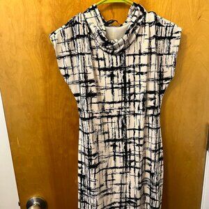 Cream and white abstract pattern stretch professional dress (size S)